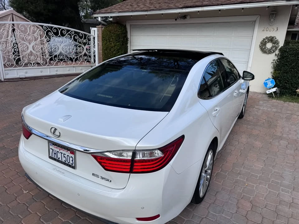 2014 Lexus ES 6th Gen - Image 6 of 20