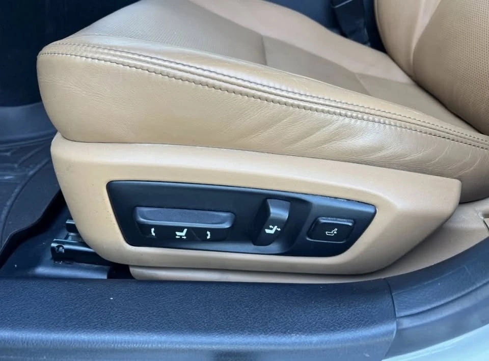 2014 Lexus GS 4th Gen - Image 8 of 20