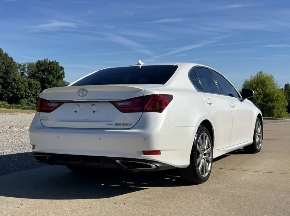 2014 Lexus GS 4th Gen - Image 12 of 20