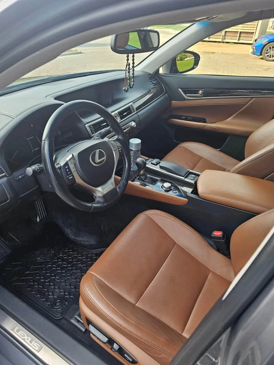 2014 Lexus GS 4th Gen - Image 6 of 8