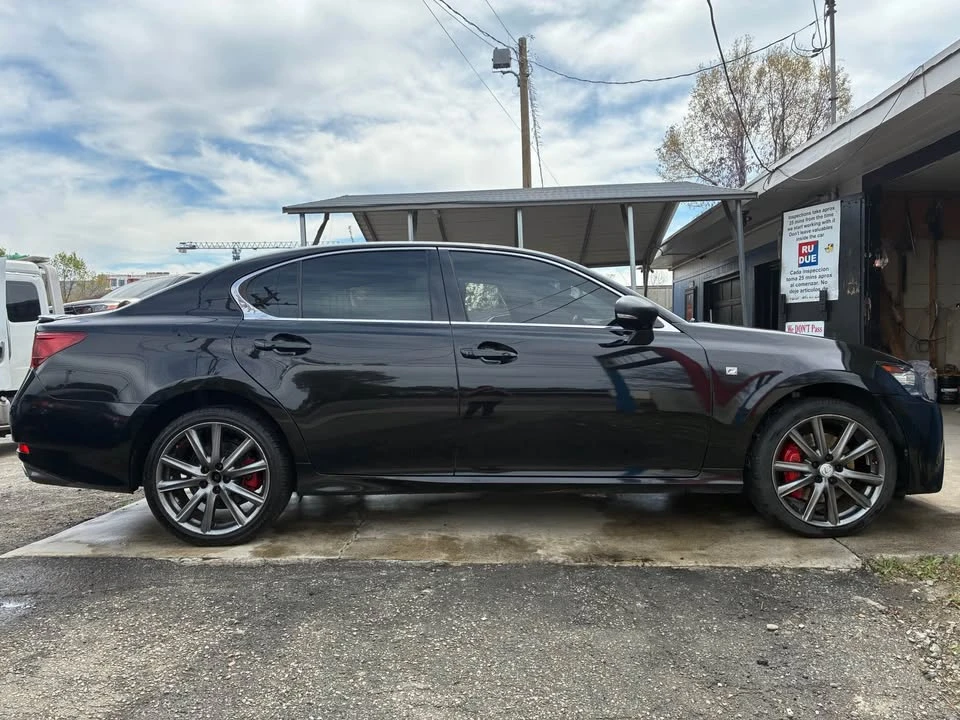 2014 Lexus GS 4th Gen - Image 4 of 9