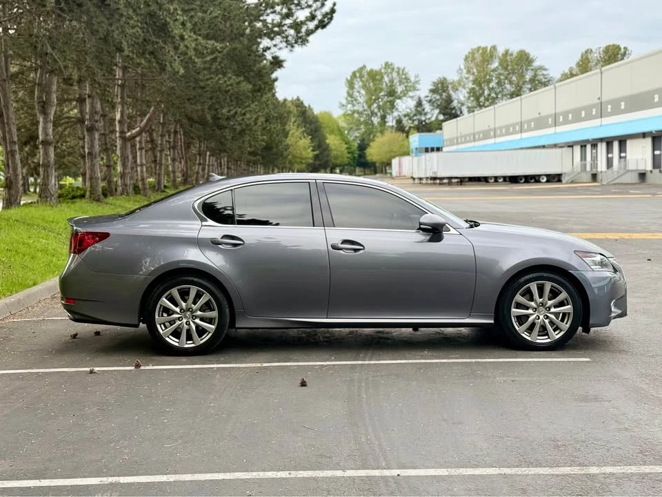 2014 Lexus GS 4th Gen - Image 8 of 16