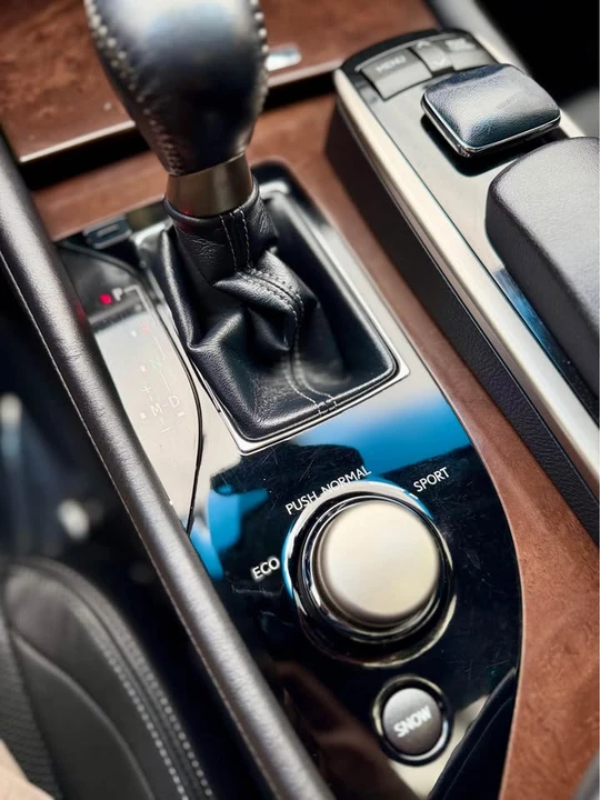 2014 Lexus GS 4th Gen - Image 15 of 16