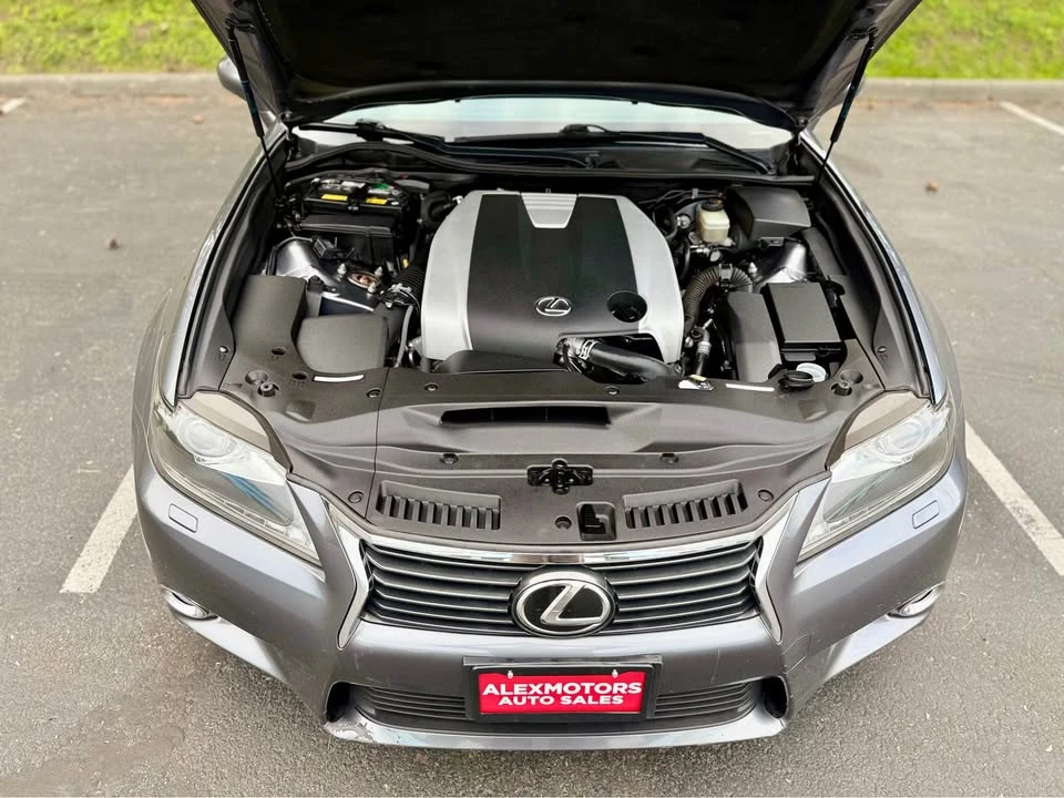 2014 Lexus GS 4th Gen - Image 11 of 16