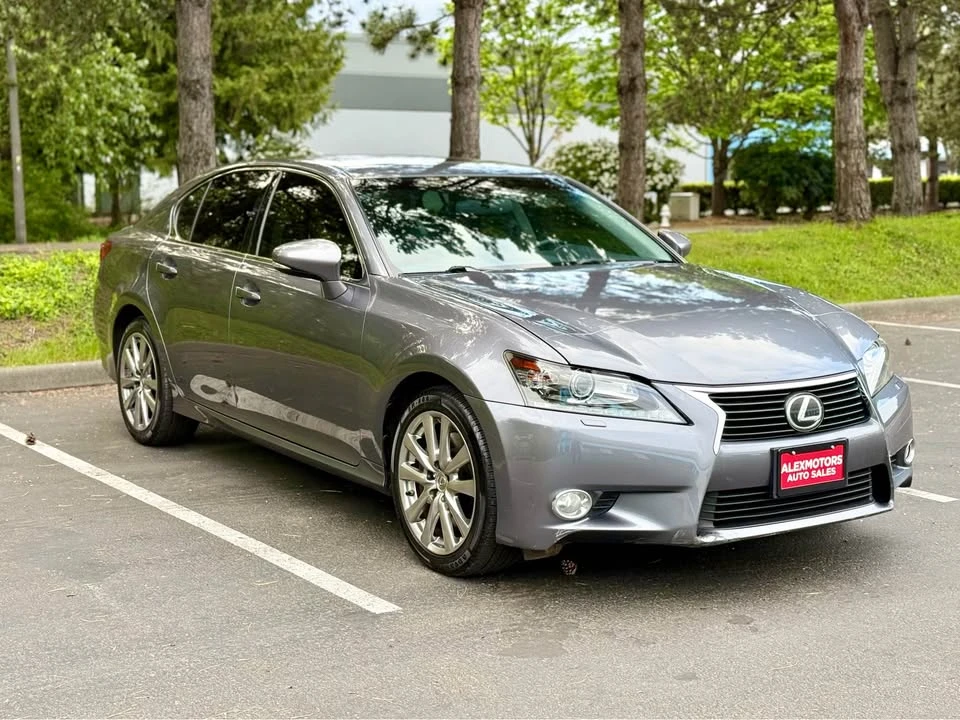 2014 Lexus GS 4th Gen - Image 9 of 16