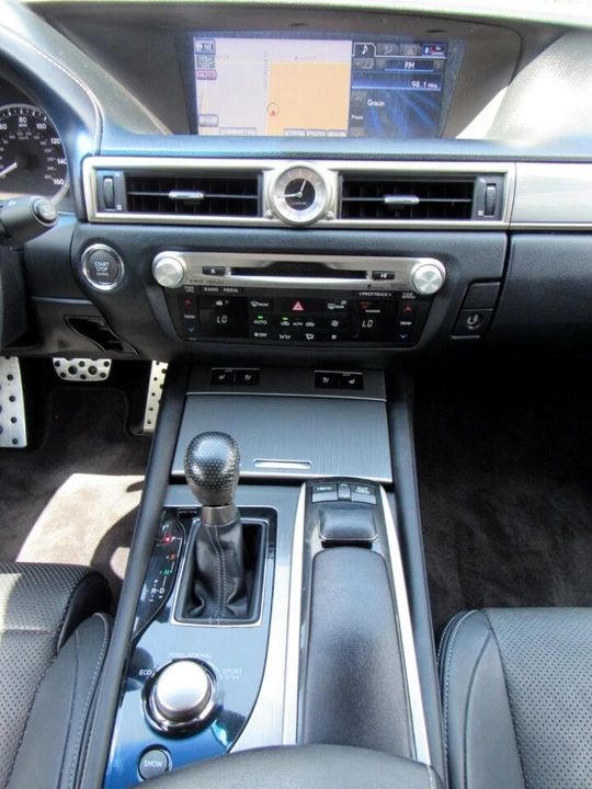 2014 Lexus GS 4th Gen - Image 17 of 19