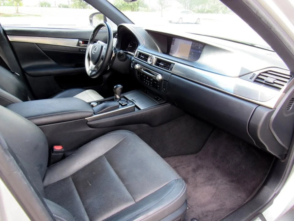 2014 Lexus GS 4th Gen - Image 13 of 19