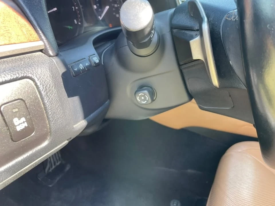 2014 Lexus GS 4th Gen - Image 12 of 20