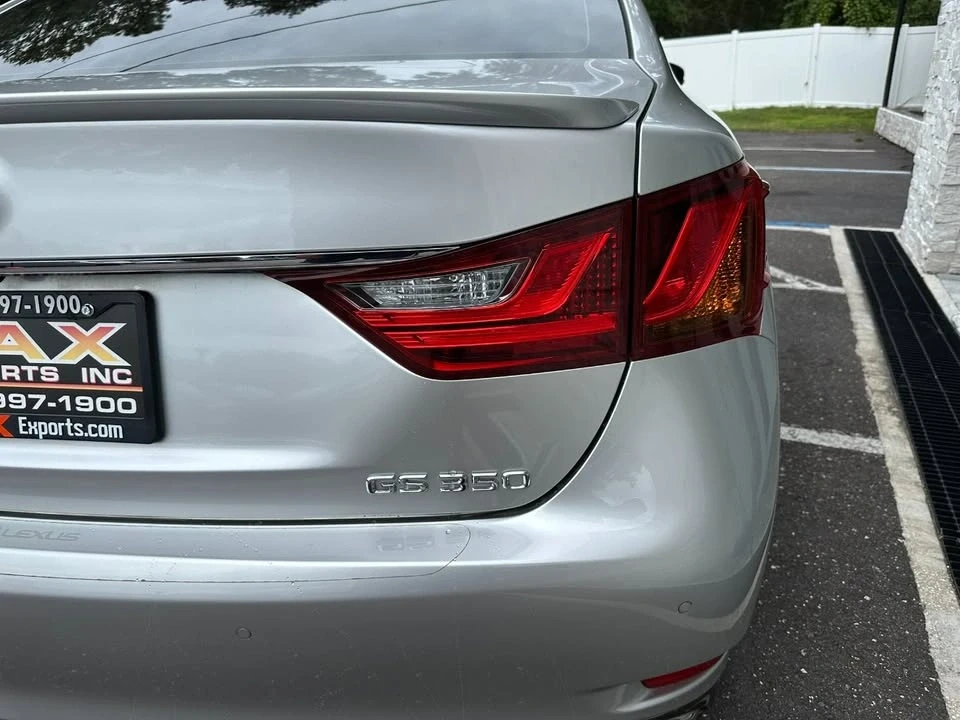 2014 Lexus GS 4th Gen - Image 15 of 20