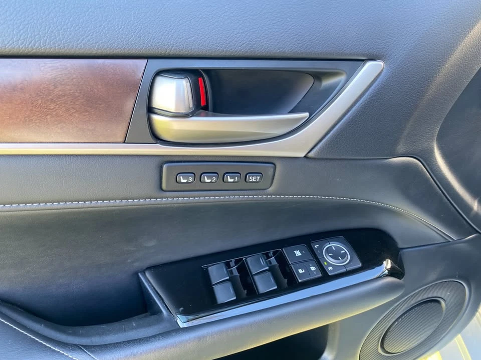 2014 Lexus GS 4th Gen - Image 11 of 14