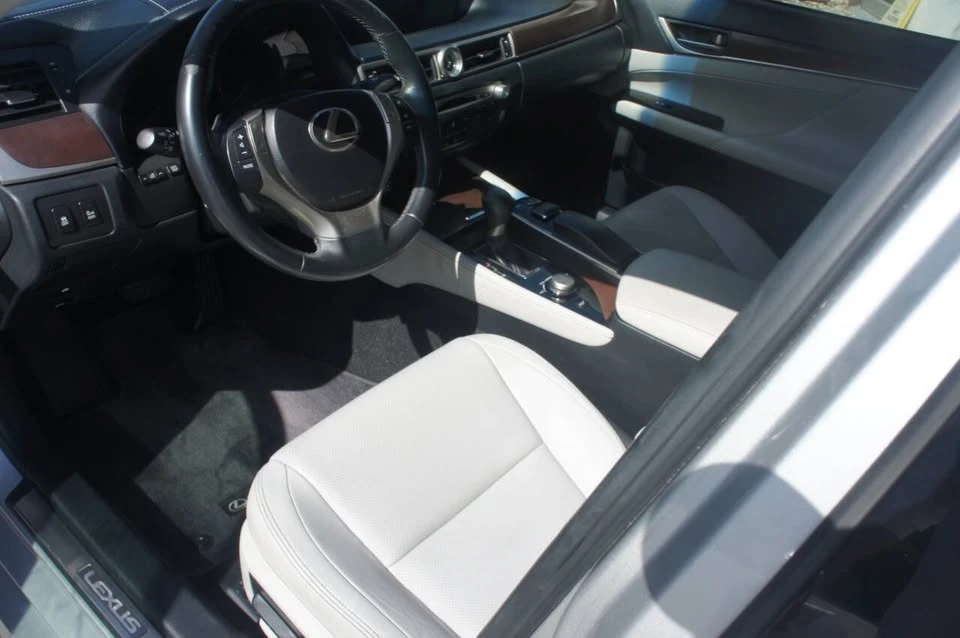 2014 Lexus GS 4th Gen - Image 13 of 19