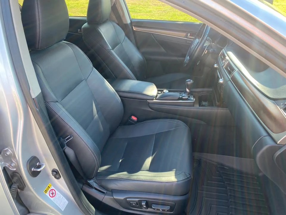 2014 Lexus GS 4th Gen - Image 9 of 14