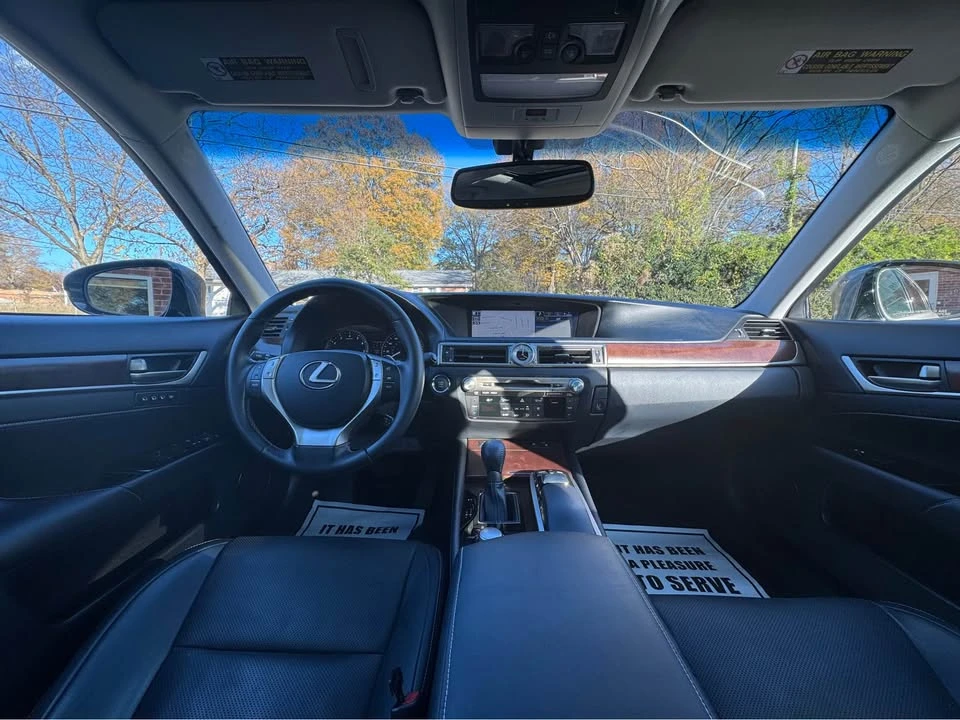 2014 Lexus GS 4th Gen - Image 12 of 16