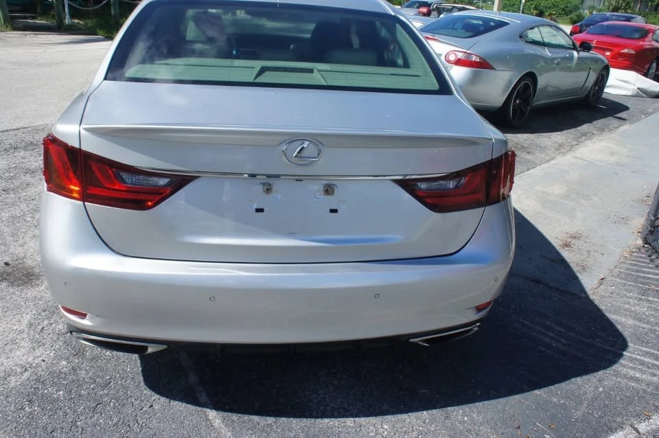 2014 Lexus GS 4th Gen - Image 15 of 19