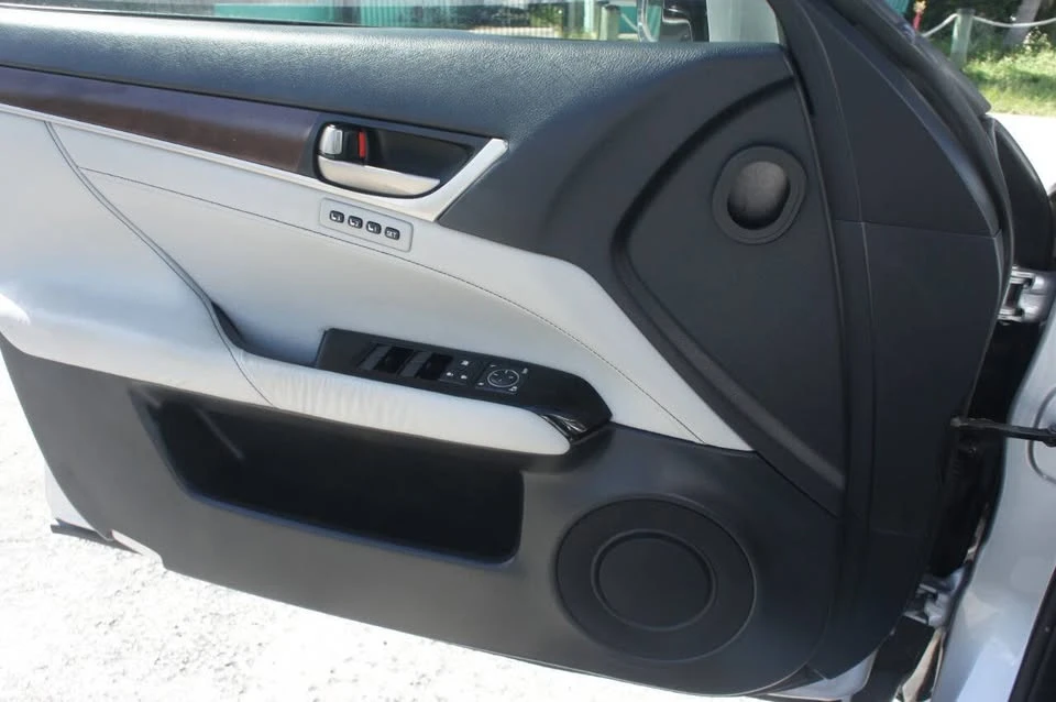 2014 Lexus GS 4th Gen - Image 9 of 19