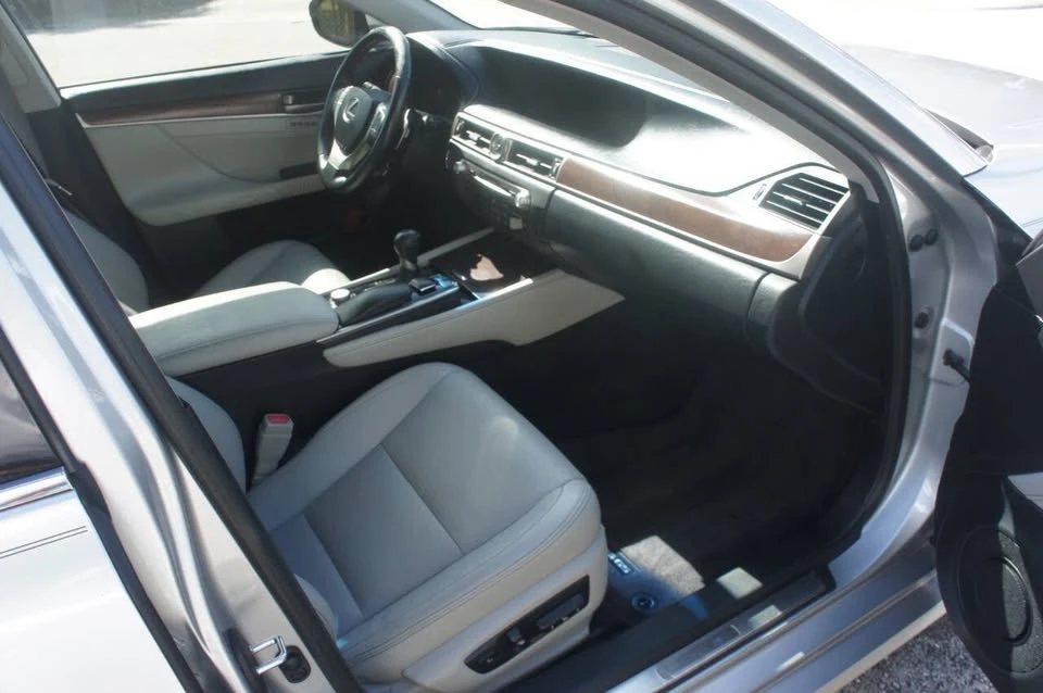 2014 Lexus GS 4th Gen - Image 4 of 19