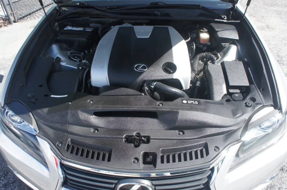 2014 Lexus GS 4th Gen - Image 17 of 19