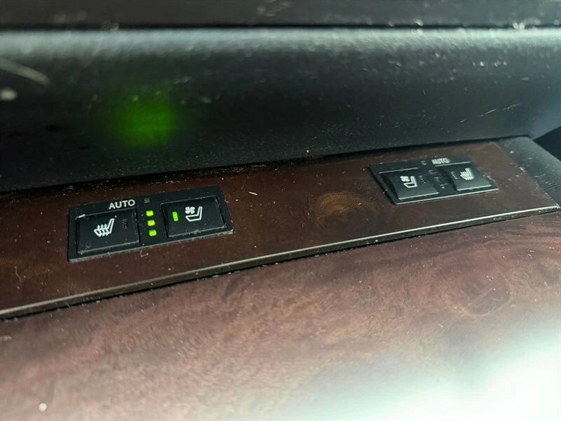 2014 Lexus GS 4th Gen - Image 13 of 15
