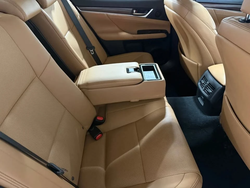 2014 Lexus GS 4th Gen - Image 14 of 19
