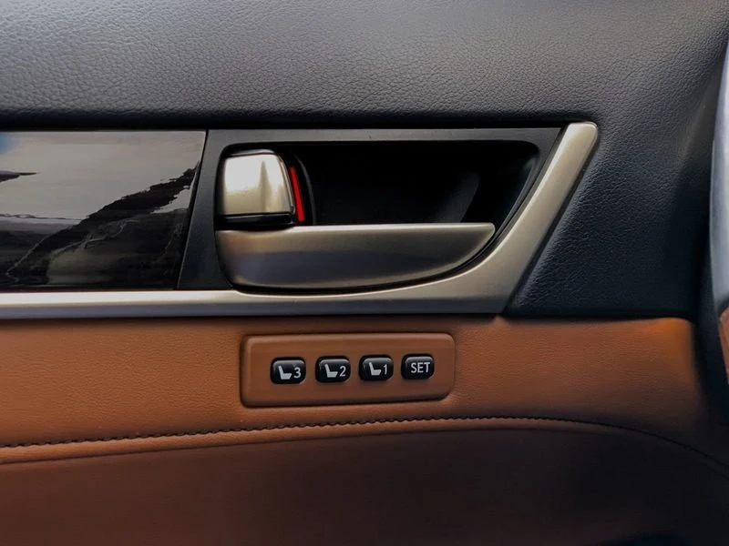 2014 Lexus GS 4th Gen - Image 17 of 20
