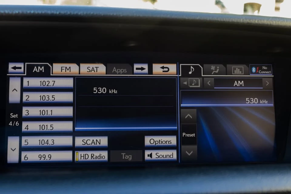2014 Lexus GS 4th Gen - Image 15 of 20