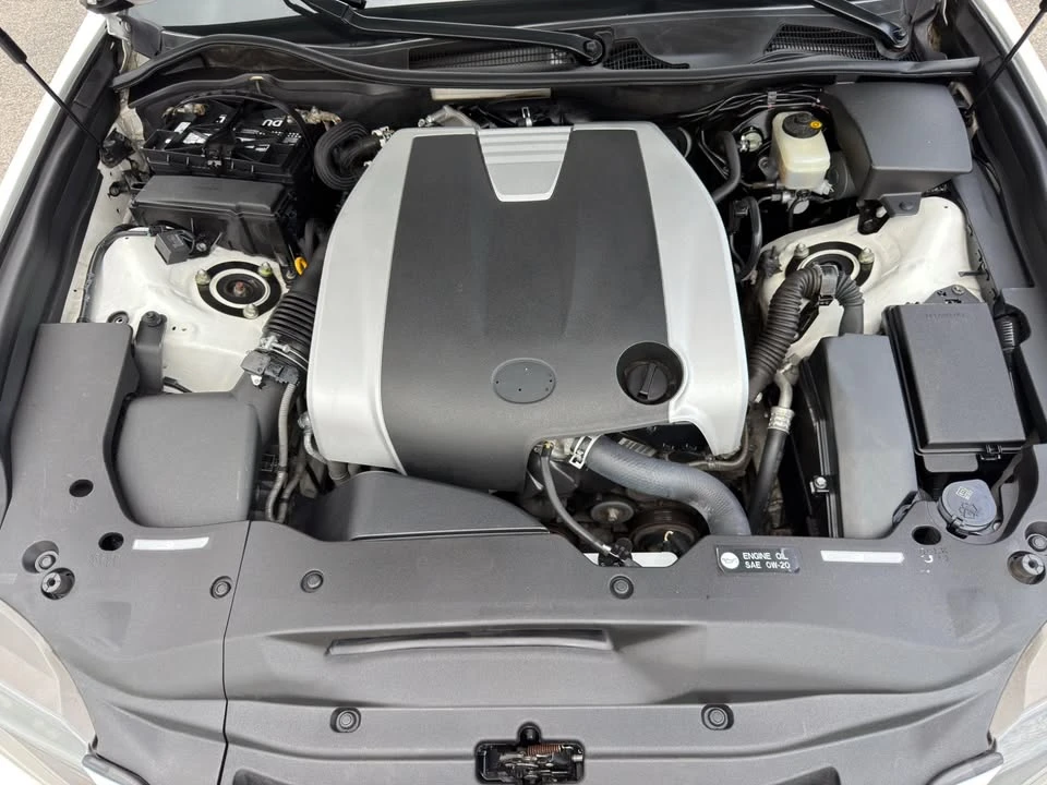 2014 Lexus GS 4th Gen - Image 18 of 19