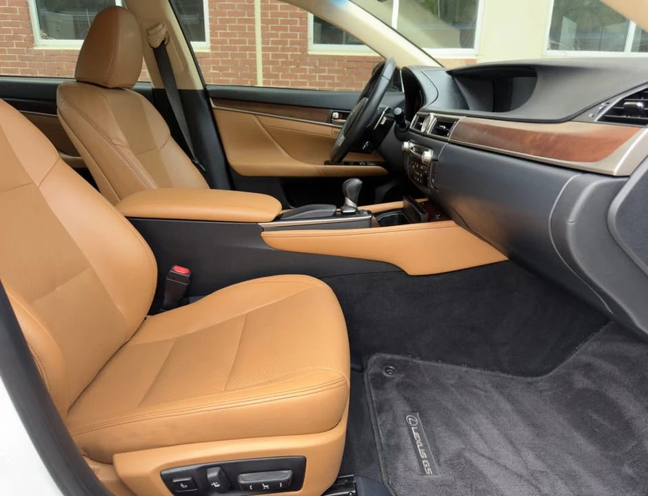2014 Lexus GS 4th Gen - Image 13 of 19