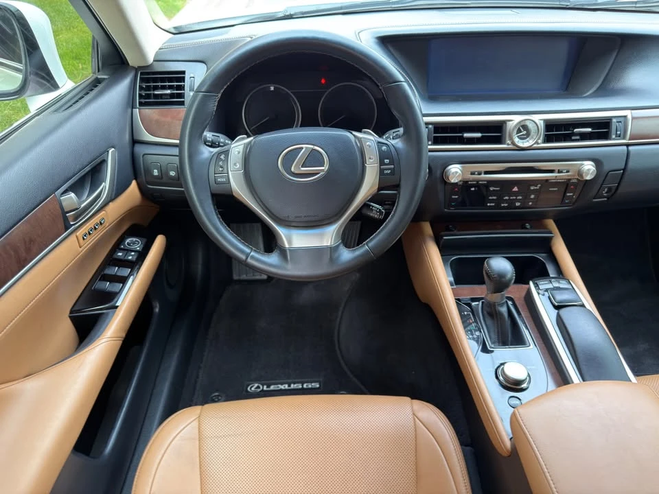 2014 Lexus GS 4th Gen - Image 8 of 19