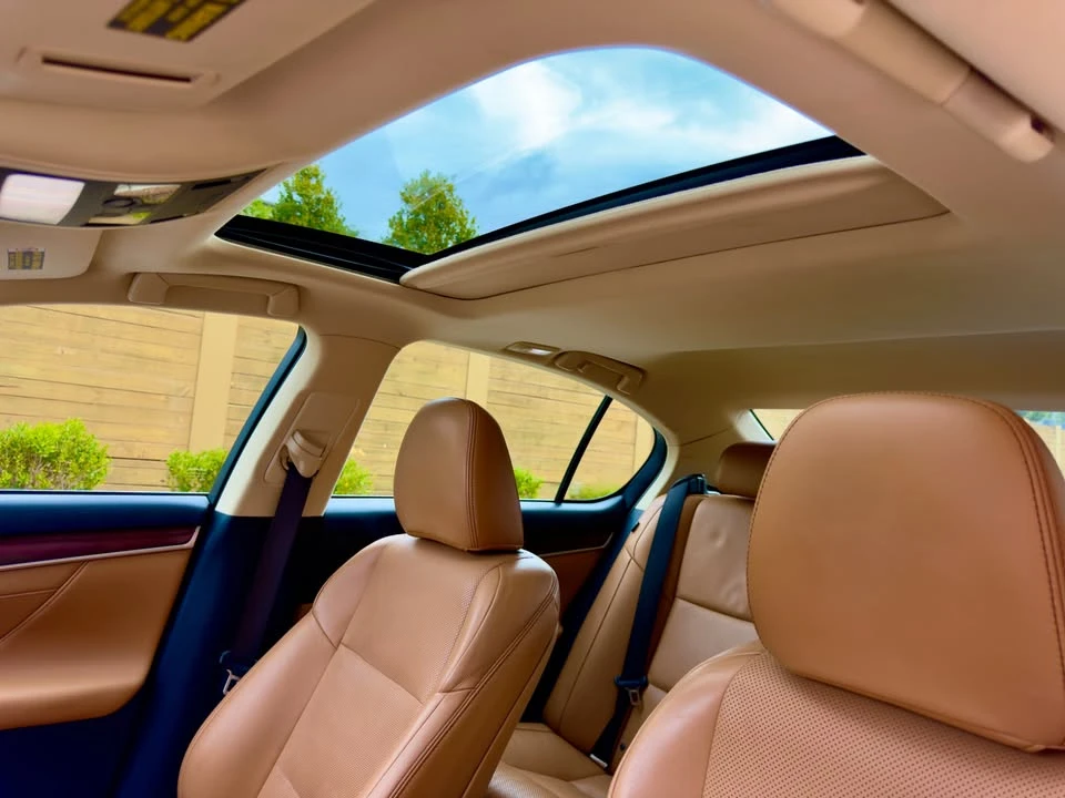 2014 Lexus GS 4th Gen - Image 14 of 19