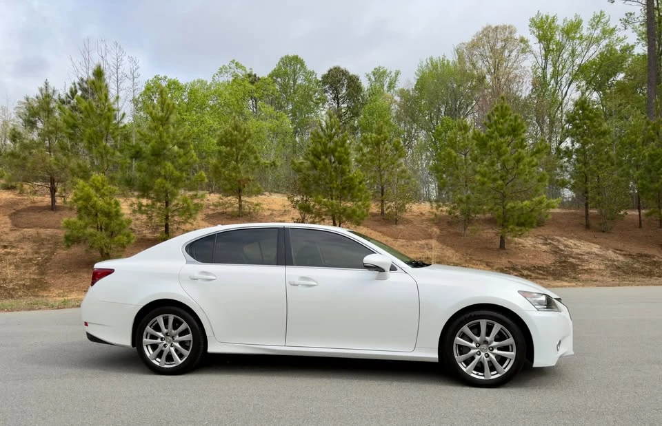 2014 Lexus GS 4th Gen - Image 4 of 19