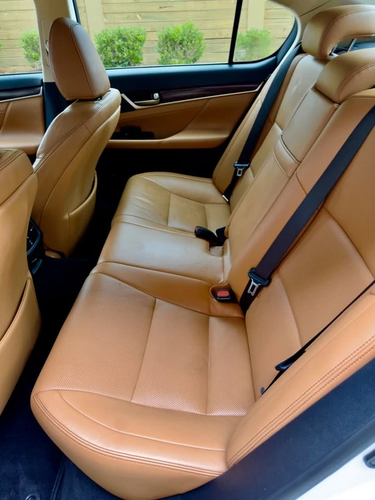 2014 Lexus GS 4th Gen - Image 15 of 19