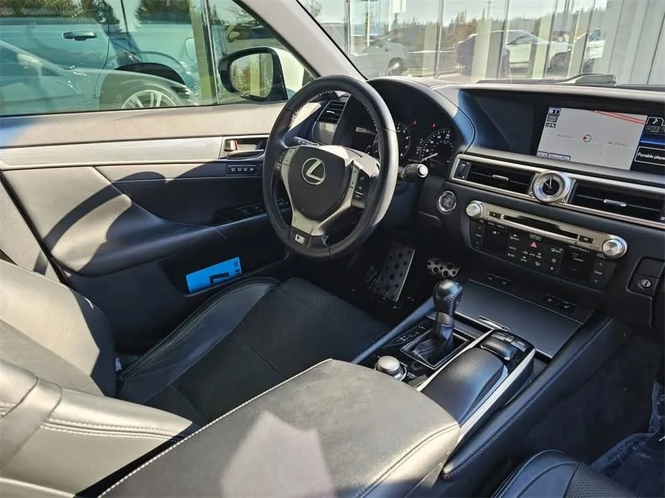 2014 Lexus GS 4th Gen - Image 10 of 16