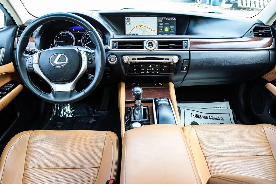 2014 Lexus GS 4th Gen - Image 11 of 13