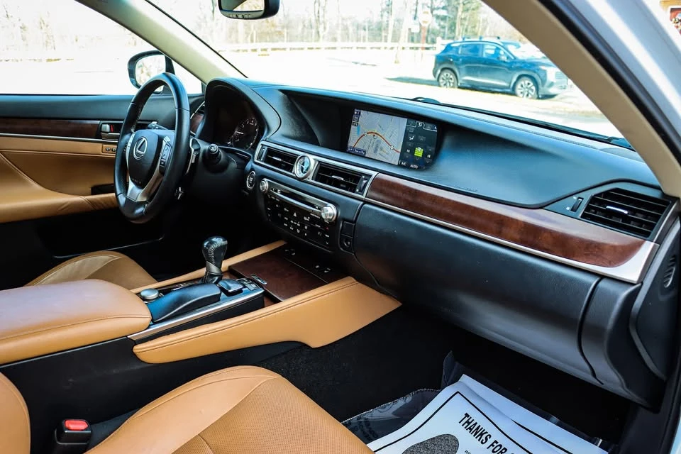 2014 Lexus GS 4th Gen - Image 9 of 13