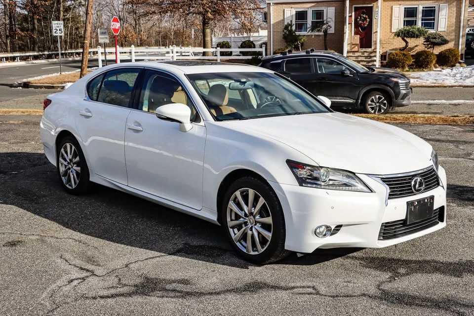 2014 Lexus GS 4th Gen - Image 2 of 13