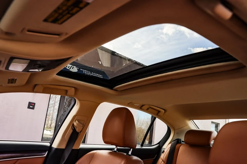 2014 Lexus GS 4th Gen - Image 10 of 13