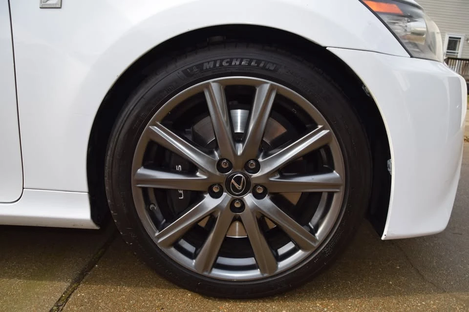 2014 Lexus GS 4th Gen - Image 12 of 19