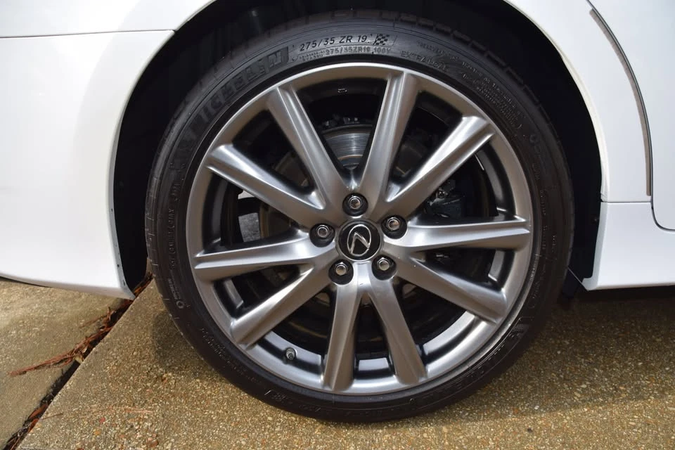 2014 Lexus GS 4th Gen - Image 11 of 19