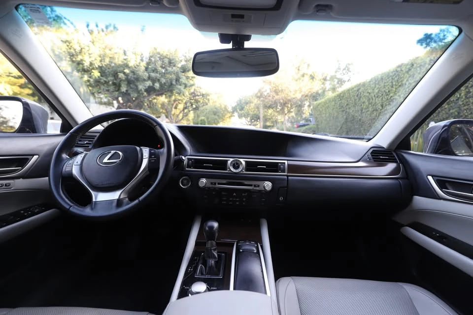 2014 Lexus GS 4th Gen - Image 12 of 20