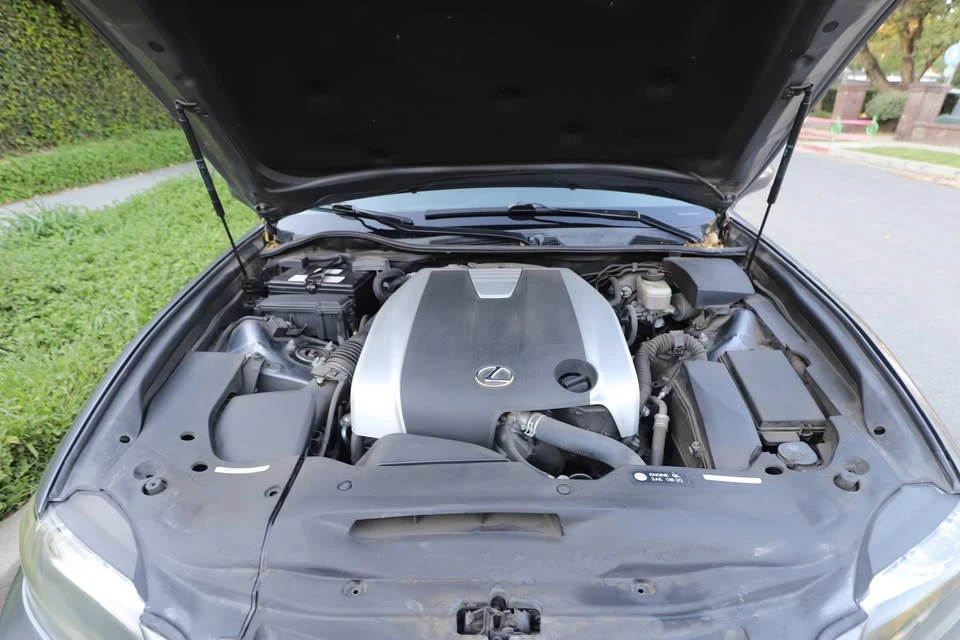 2014 Lexus GS 4th Gen - Image 11 of 20