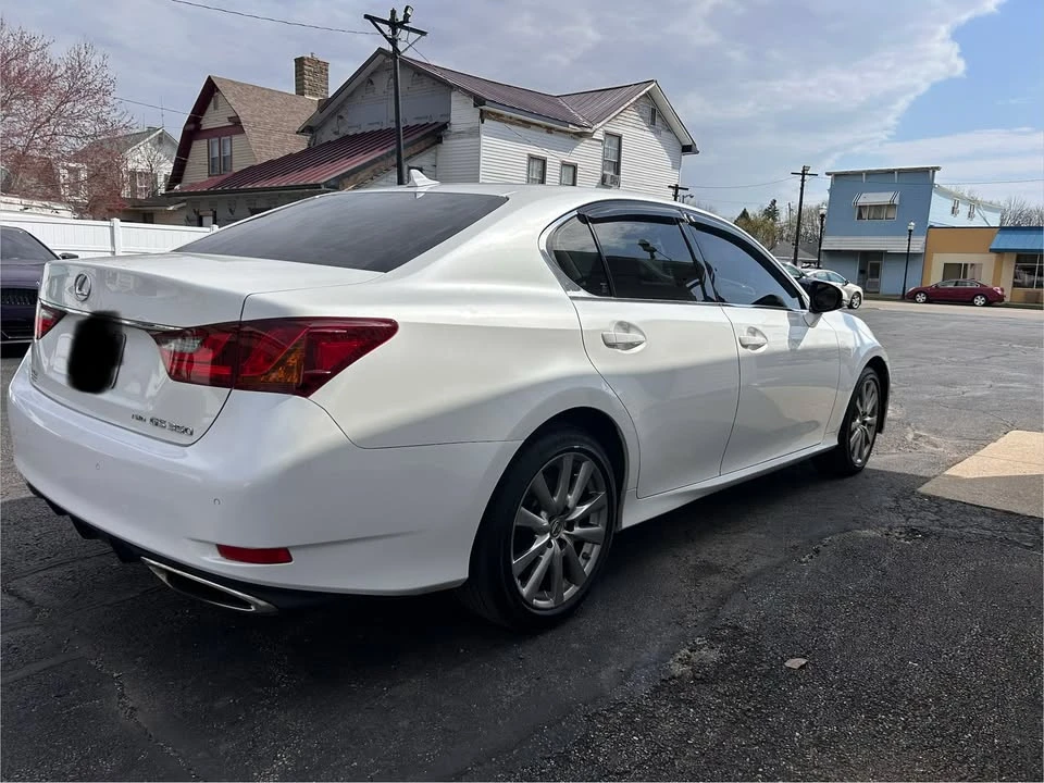 2014 Lexus GS 4th Gen - Image 5 of 16
