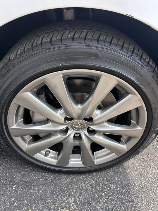 2014 Lexus GS 4th Gen - Image 12 of 16
