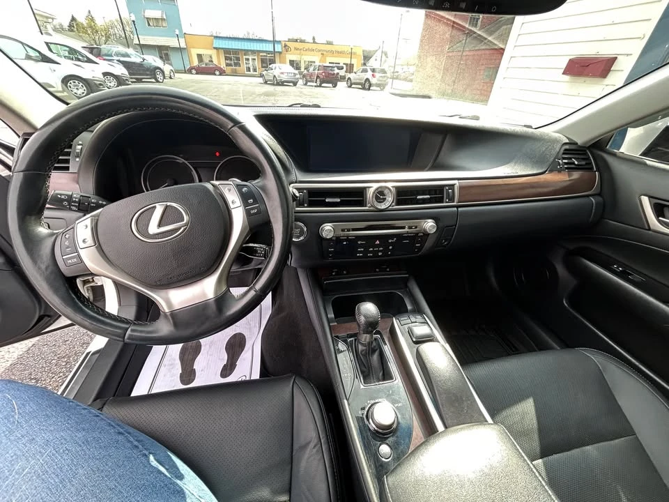 2014 Lexus GS 4th Gen - Image 8 of 16