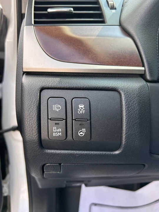 2014 Lexus GS 4th Gen - Image 16 of 16