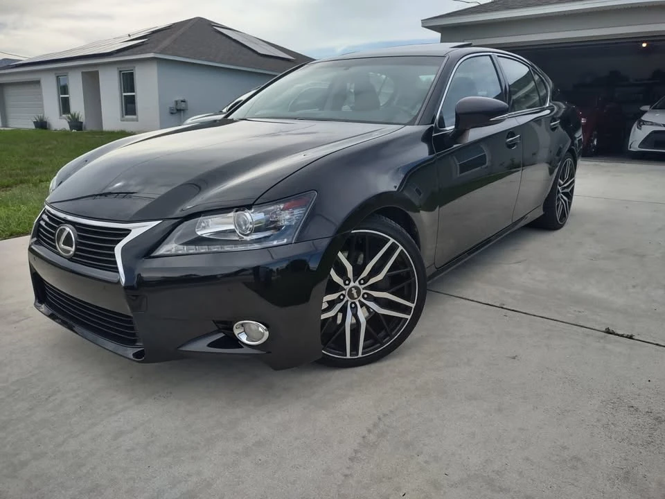 2014 Lexus GS 4th Gen - Image 12 of 19