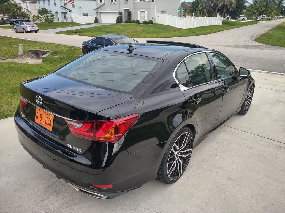 2014 Lexus GS 4th Gen - Image 8 of 19