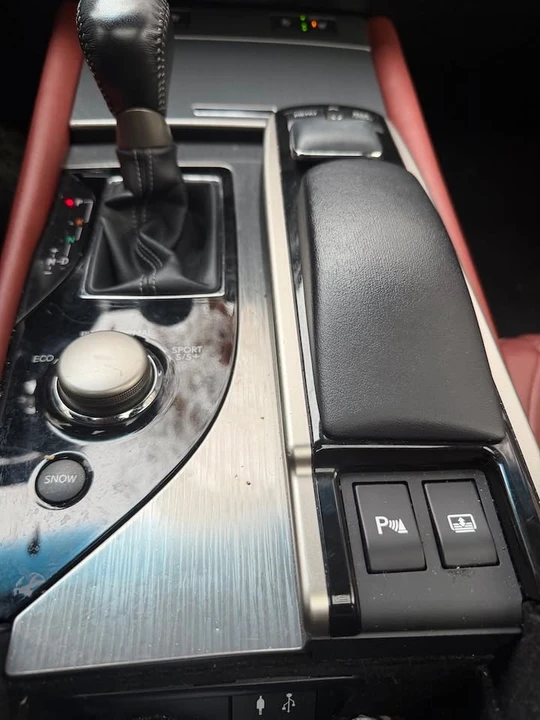2014 Lexus GS 4th Gen - Image 4 of 16