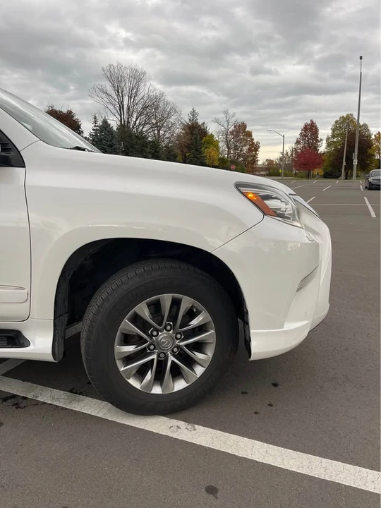 2014 Lexus GX 2nd Gen - Image 2 of 19