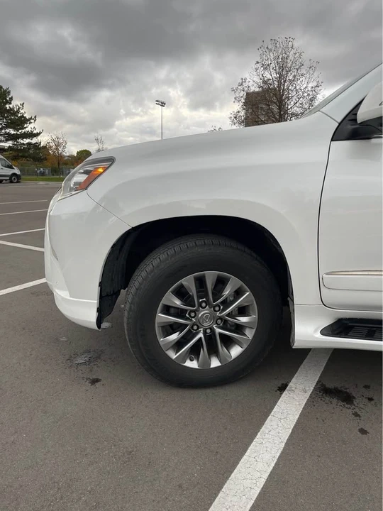 2014 Lexus GX 2nd Gen - Image 6 of 19