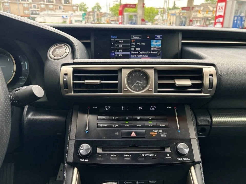 2014 Lexus IS 3rd Gen - Image 17 of 20